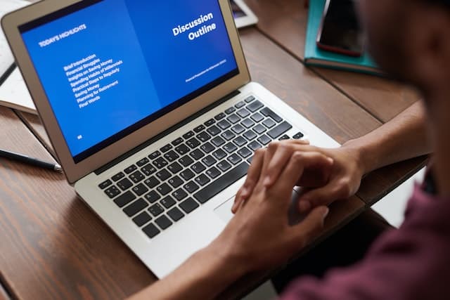 5 Warning Signs You Need to Update Your Content