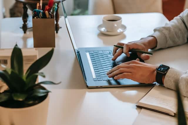 Simple Ways to Make Money as a Student