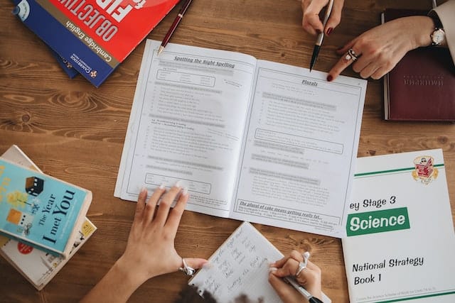 5 Smart Tips to Find Perfect Tutors for Your Child
