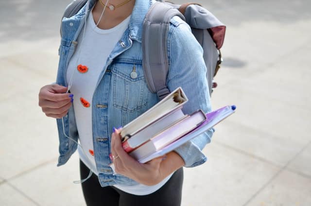 How Can I Find a Part-Time Job as a Tutor in Singapore?