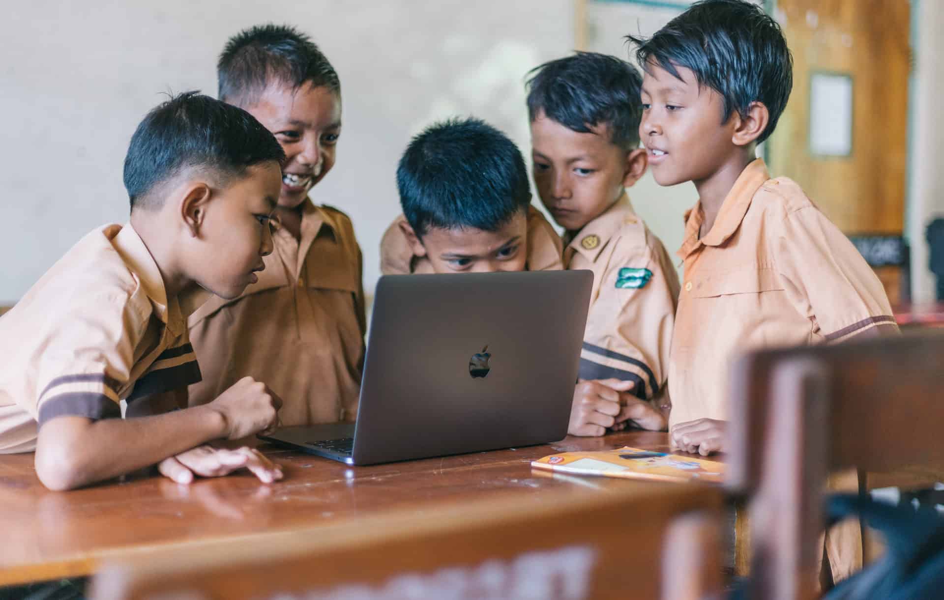 How To Teach Your Kids About eLearning From The Internet With 5 Simple Tips
