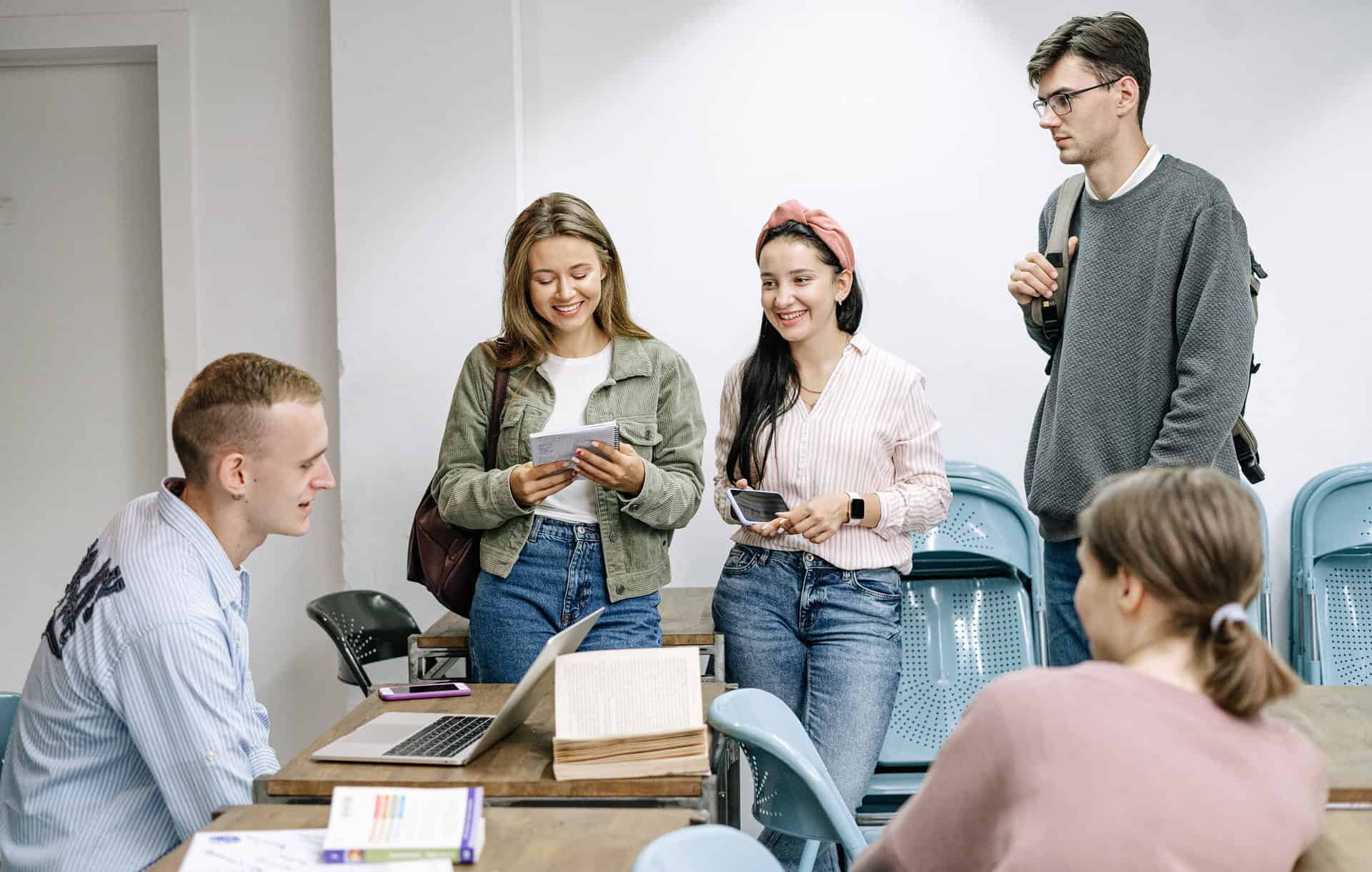 How Can an International Student in Malaysia Get a Part-Time Job During Their First Year in College?
