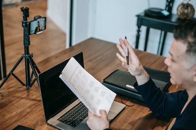 From Idea To Course: The 7 Steps Towards Rapid eLearning