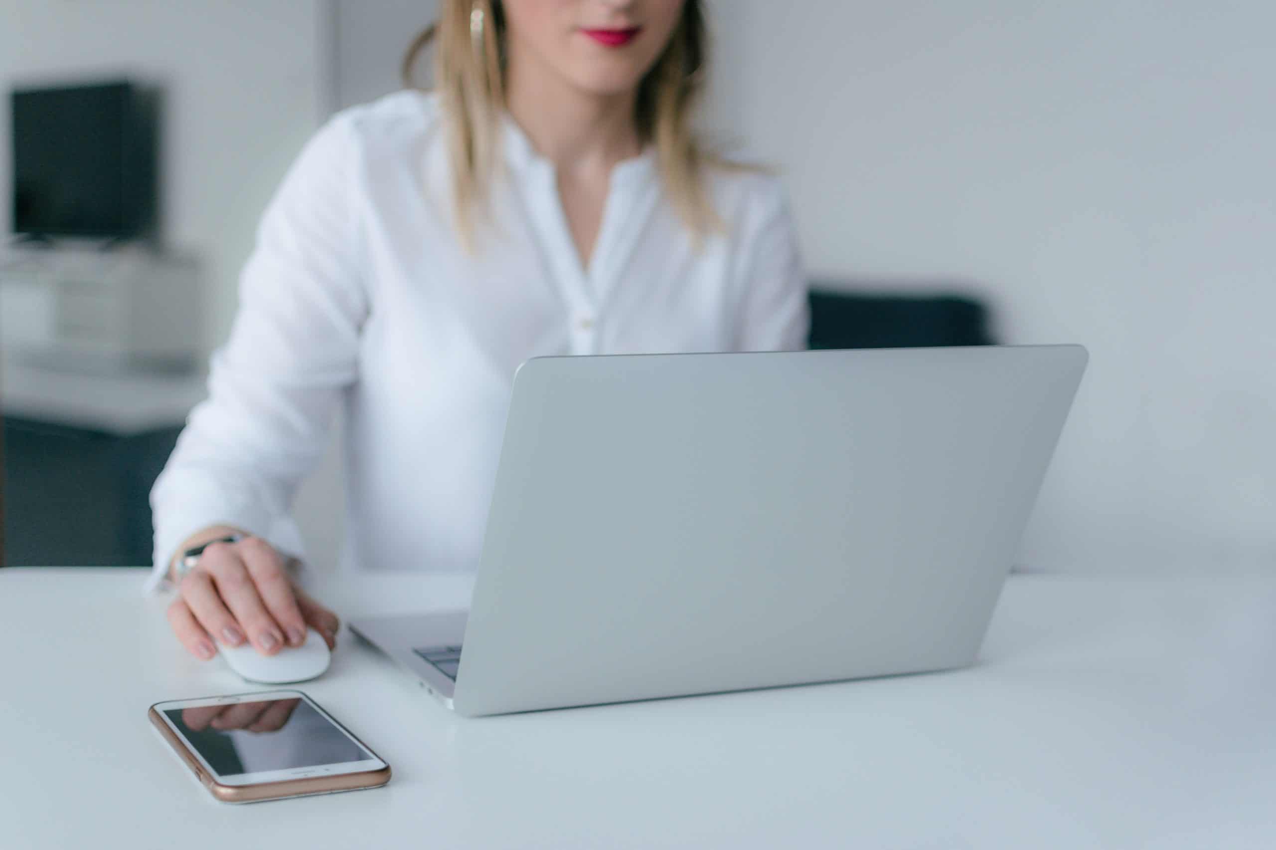 5 Reasons Why You Should Hire an Online Tutor