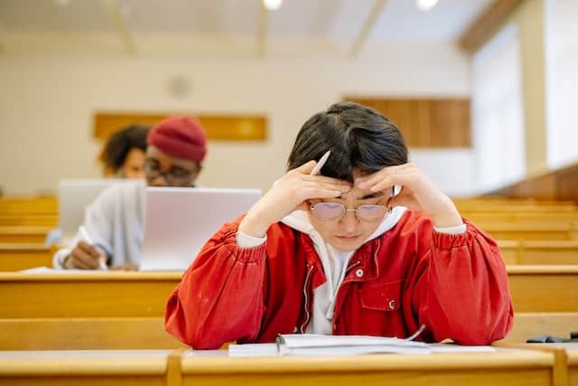 Best Tips to Maintain Focus and Concentration when Studying