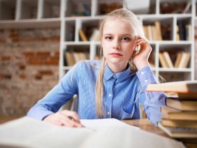 beautiful blond hair blue 1326946 min