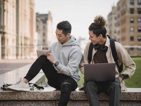 8 Jurusan Kuliah Favorit di Perguruan Tinggi yang Banyak Diminati 8 Jurusan Kuliah Favorit di Perguruan Tinggi yang Banyak Diminati