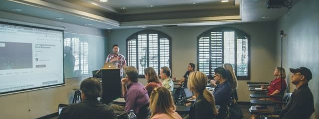 How to create an impactful online customer training program? How to create an impactful online customer training program?