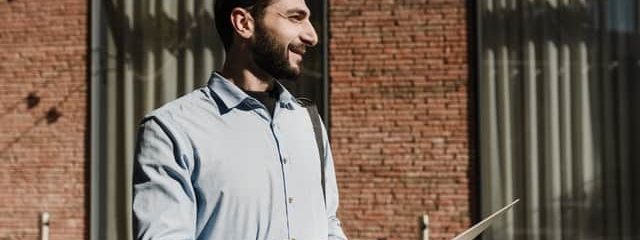 The Benefits of Using a Cloud-based LMS for Corporate Training The Benefits of Using a Cloud-based LMS for Corporate Training