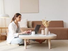 Apakah kuliah online menurutmu itu efektif atau hanya sekadar formalitas saja?