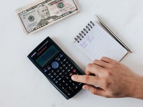 Calculating the ROI of your e-Learning courses Calculating the ROI of your e-Learning courses