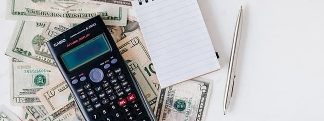 Should you study for a Bachelor’s Degree in Accounting or Finance? Should you study for a Bachelor’s Degree in Accounting or Finance?