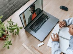 8 Easy Tips to Discover Your Perfect Online Tutor