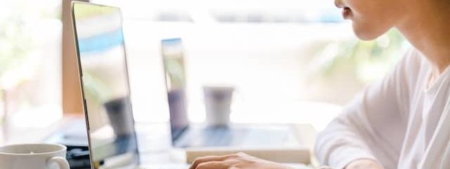 Bagaimana Pelajar Berprestasi Belajar untuk Tes IELTS? Cara pelajar berprestasi mempersiapkan tes IELTS.