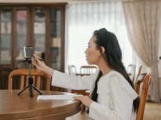 6 Myths About Mobile Learning