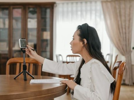 6 Myths About Mobile Learning 6 Myths About Mobile Learning