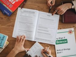 5 Smart Tips to Find Perfect Tutors for Your Child