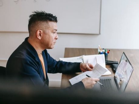 9 Useful Strategies to Become an Online Teacher 9 Useful Strategies to Become an Online Teacher