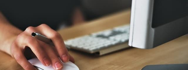 4 Reasons Why You Should Integrate Your LMS with Your HR System 4 Reasons Why You Should Integrate Your LMS with Your HR System