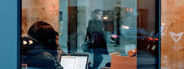 tim gouw v8pE7 pukyY unsplash