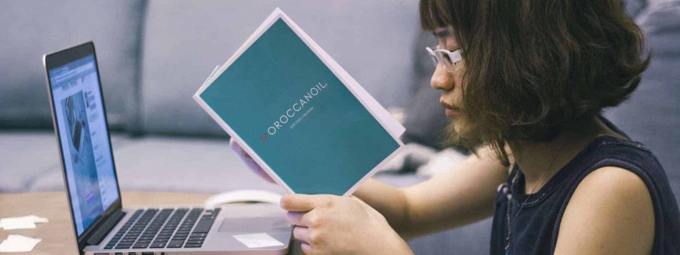 wood woman iphone desk 92331